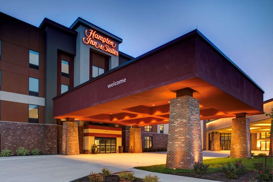 Hampton Inn & Suites by Hilton Pittsburg Kansas Crossing hotel detail image 2