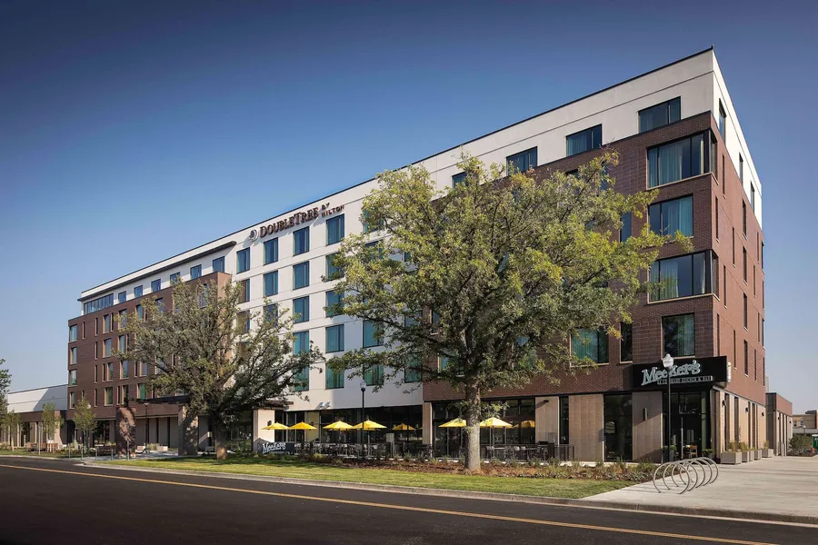 DoubleTree by Hilton Greeley at Lincoln Park hotel detail image 2