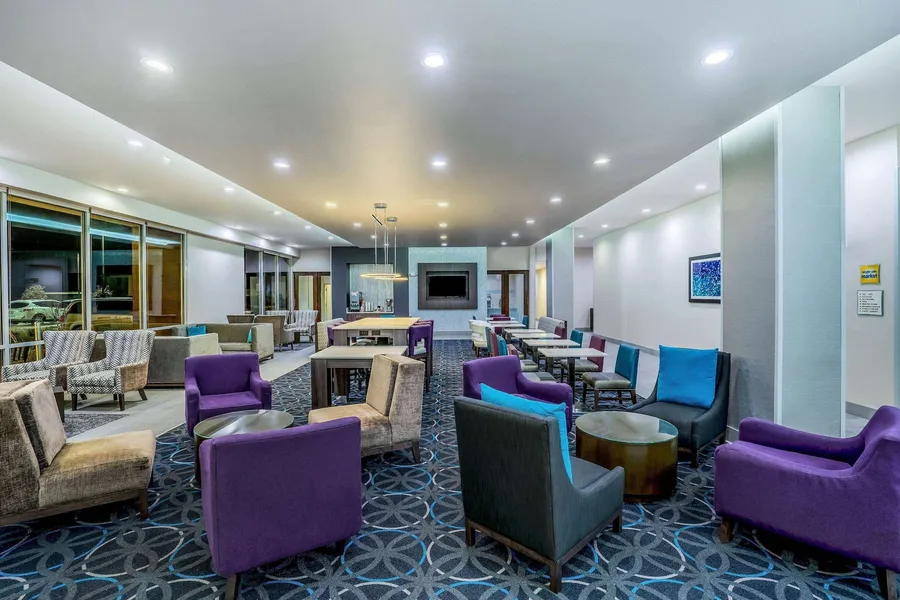 La Quinta Inn & Suites by Wyndham Houston Cypress hotel detail image 6