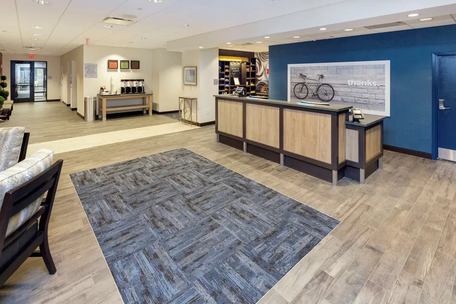 Hampton Inn & Suites Morgantown / University Town Centre hotel detail image 6