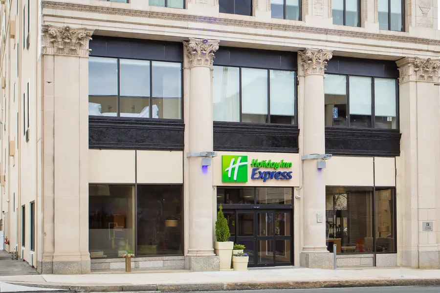 Holiday Inn Express Springfield Downtown by IHG hotel detail image 6