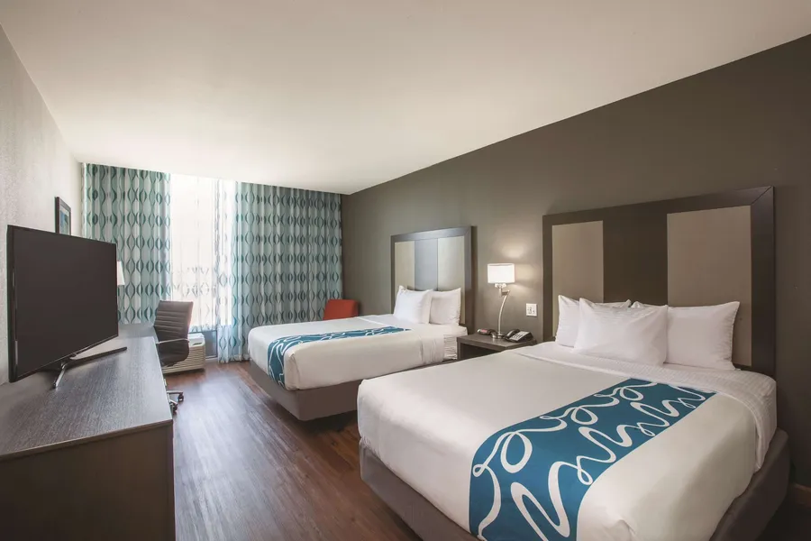La Quinta Inn & Suites by Wyndham Tulsa Broken Arrow hotel detail image 6