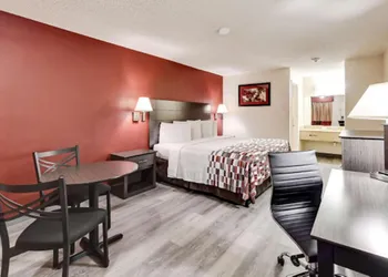 American Inn hotel thumbnail 7