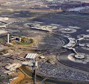Newark Liberty International Airport Marriott hotel detail image 3