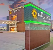 La Quinta Inn & Suites by Wyndham Ponca City hotel detail image 4