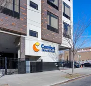 Comfort Inn & Suites near Stadium hotel detail image 5