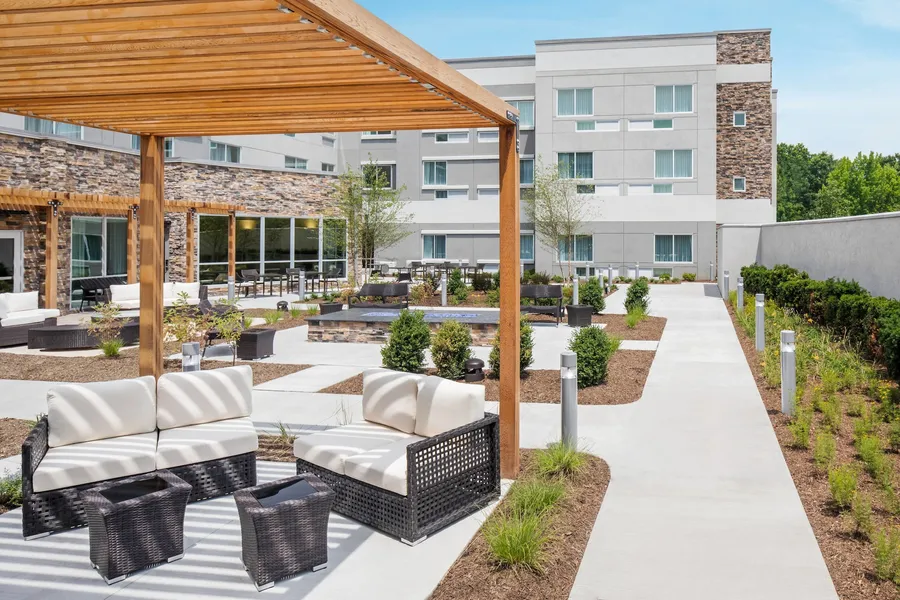Courtyard by Marriott Wayne Fairfield hotel detail image 2