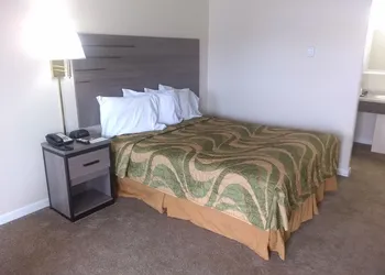 Park Drive Inn hotel thumbnail 5