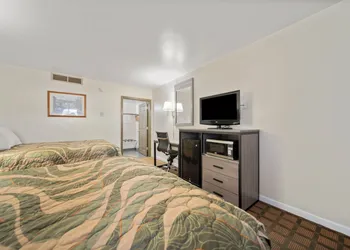 Park Drive Inn hotel thumbnail 6
