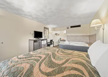 Park Drive Inn hotel thumbnail 7