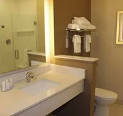 Fairfield Inn & Suites by Marriott Bowling Green hotel detail image 7