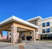 La Quinta Inn & Suites by Wyndham Pampa hotel detail image 3