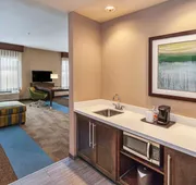 Hampton Inn & Suites Duluth North/Mall Area hotel detail image 7