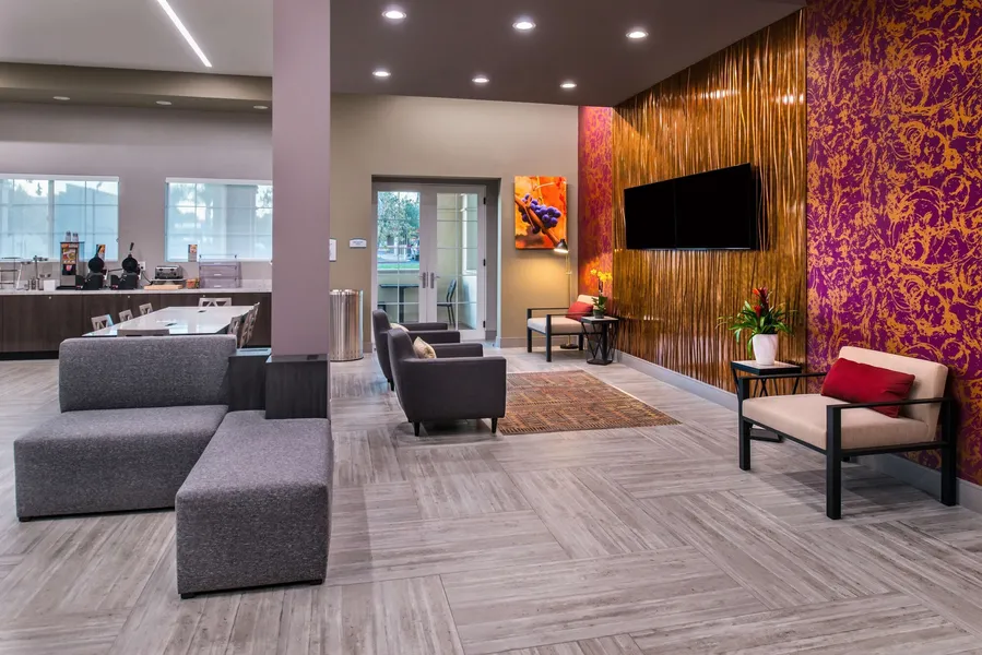 Best Western Plus Temecula Wine Country Hotel &Suites hotel detail image 6