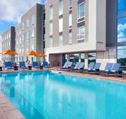 Hampton Inn & Suites Anaheim Resort Convention Center hotel detail image 3