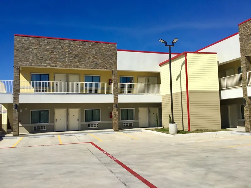 Days Inn by Wyndham Freeport hotel detail image 2