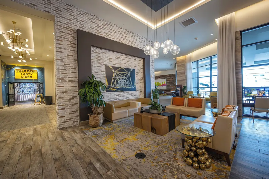 Holiday Inn & Suites Nashville Downtown - Broadway by IHG hotel detail image 6