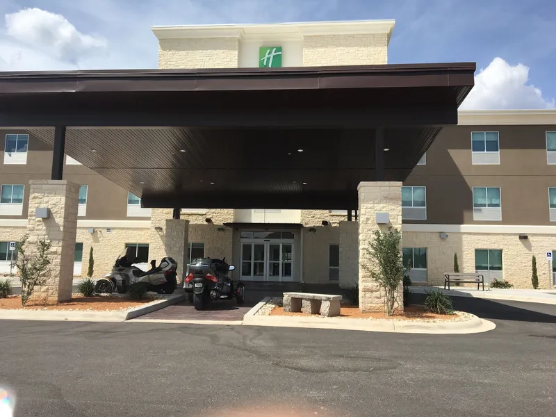 Holiday Inn Express & Suites Junction by IHG hotel detail image 2