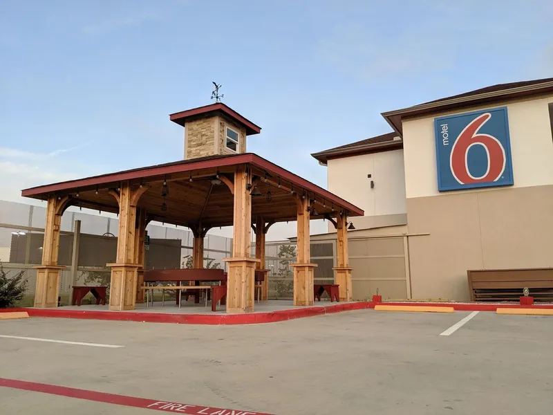 Motel 6 Houston, TX - North hotel detail image 6