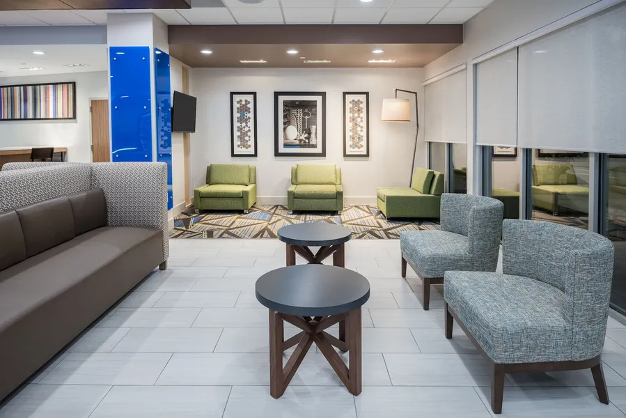 Holiday Inn Express & Suites Sugar Land SE - Missouri City by IHG hotel detail image 2