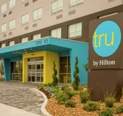 Tru by Hilton Lafayette River Ranch hotel detail image 3