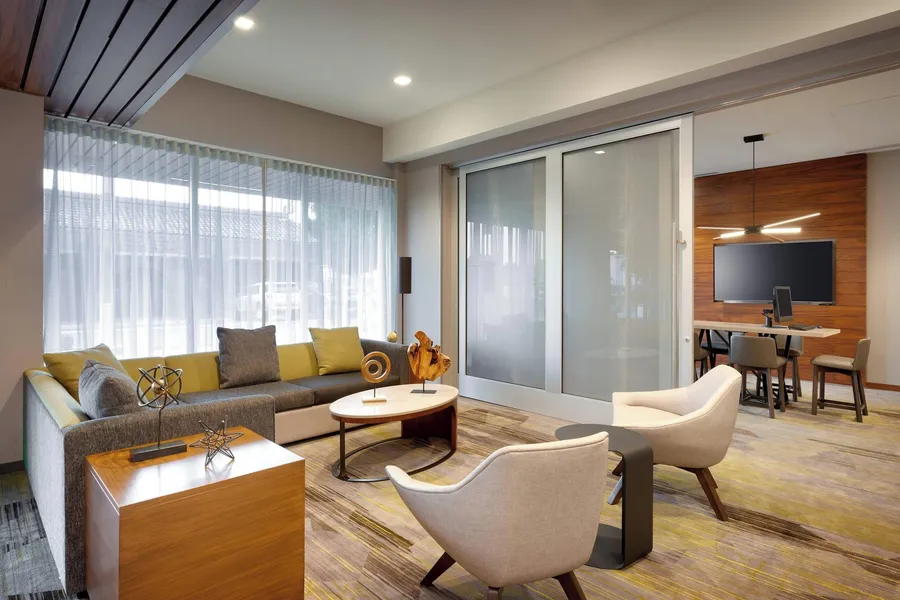 Courtyard by Marriott Los Angeles LAX/Hawthorne hotel detail image 6