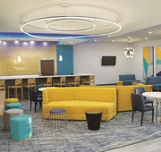 La Quinta Inn & Suites by Wyndham Richmond-Sugarland hotel detail image 7
