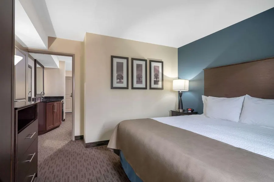 AmericInn by Wyndham Windom hotel detail image 6