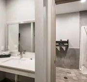 Americas Best Value Inn & Suites NE Houston Downtown I-610 hotel detail image 7
