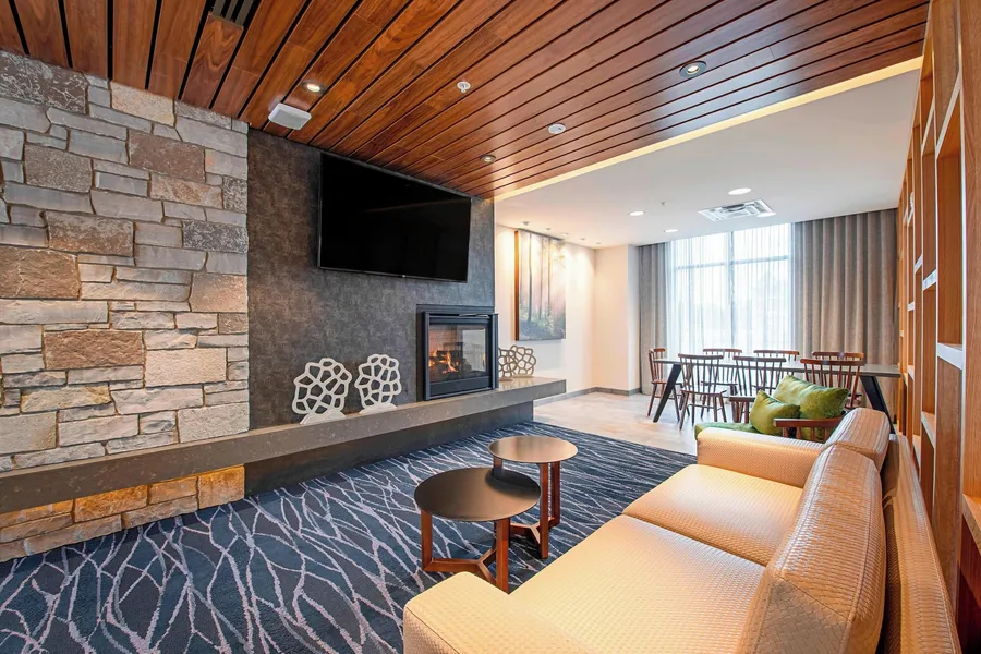 Fairfield Inn & Suites by Marriott Duluth Waterfront hotel detail image 6