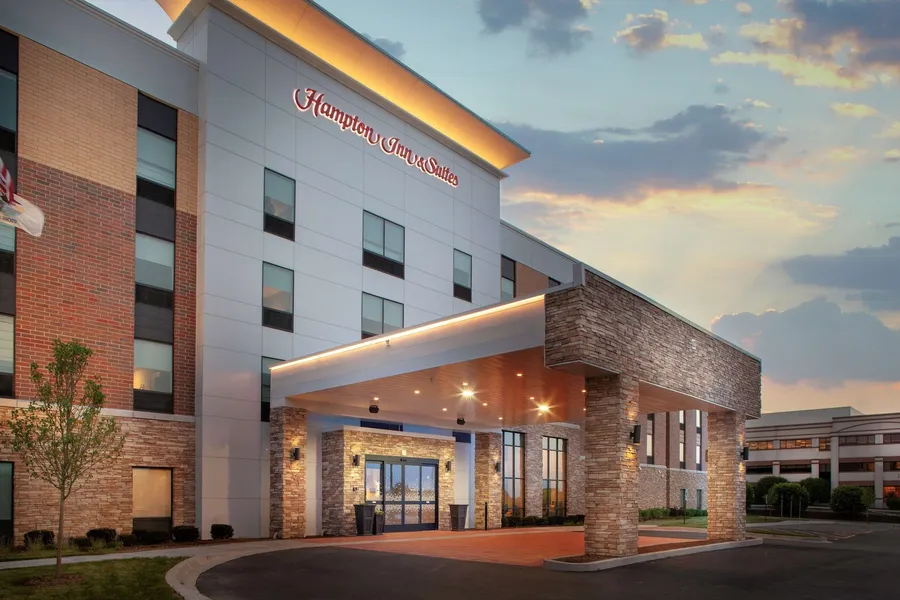 Hampton Inn & Suites Chicago-Burr Ridge hotel detail image 2