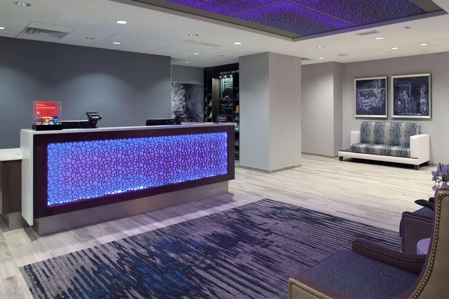Hampton Inn & Suites Chicago-Burr Ridge hotel detail image 6