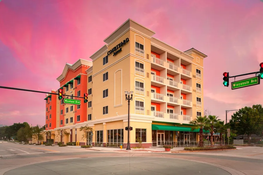 Courtyard by Marriott DeLand Historic Downtown hotel detail image 2