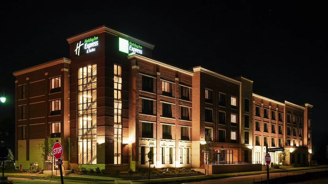 Holiday Inn Express & Suites Franklin - Berry Farms by IHG hotel detail image 2