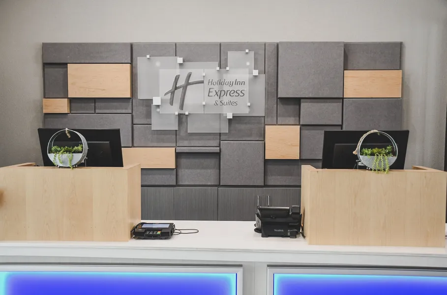 Holiday Inn Express & Suites Omaha Downtown - Old Market by IHG hotel detail image 2