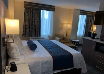 Best Western Plus Stadium Inn hotel thumbnail 5