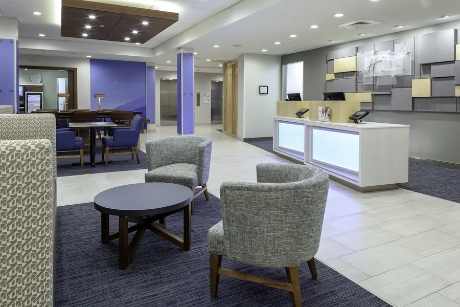 Holiday Inn Express & Suites Phoenix East - Gilbert by IHG hotel detail image 2