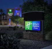 Holiday Inn Express & Suites Phoenix East - Gilbert by IHG hotel detail image 5