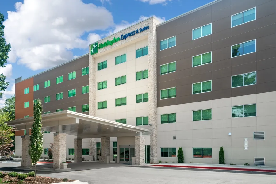 Holiday Inn Express & Suites Atlanta Airport NE - Hapeville by IHG hotel detail image 2