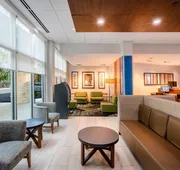 Holiday Inn Express & Suites Atlanta Airport NE - Hapeville by IHG hotel detail image 3