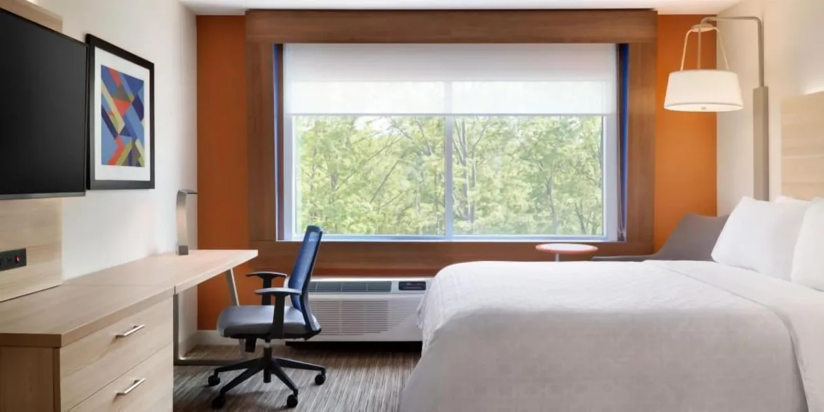Holiday Inn Express & Suites Atlanta Airport NE - Hapeville by IHG hotel detail image 6