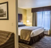 Cobblestone Hotel & Suites - Hartford hotel detail image 4