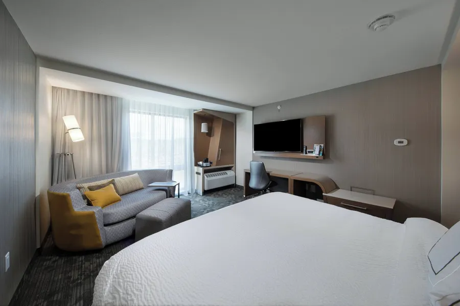 Courtyard by Marriott Russellville hotel detail image 2