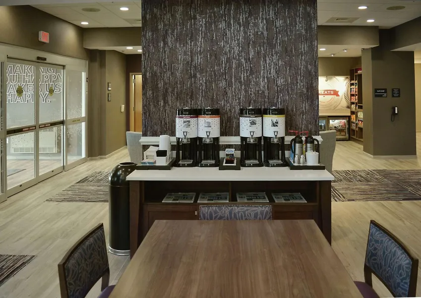 Hampton Inn & Suites Philadelphia/Media hotel detail image 6
