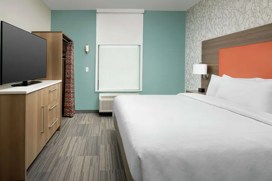 Home2 Suites by Hilton Edison hotel detail image 2