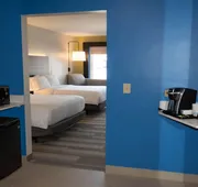 Holiday Inn Express & Suites Tonawanda - Buffalo Area by IHG hotel detail image 7