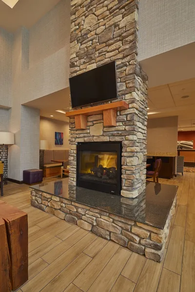 Hampton Inn & Suites Roseburg hotel detail image 6