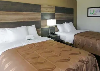 Quality Inn hotel thumbnail 3