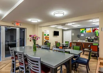 Quality Inn hotel thumbnail 5