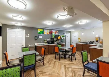 Quality Inn hotel thumbnail 6